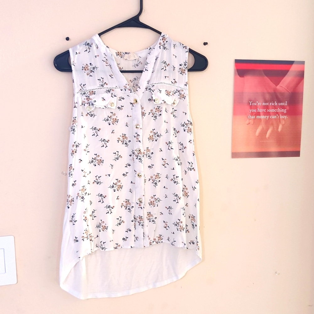 Women's flower print button-up blouse small